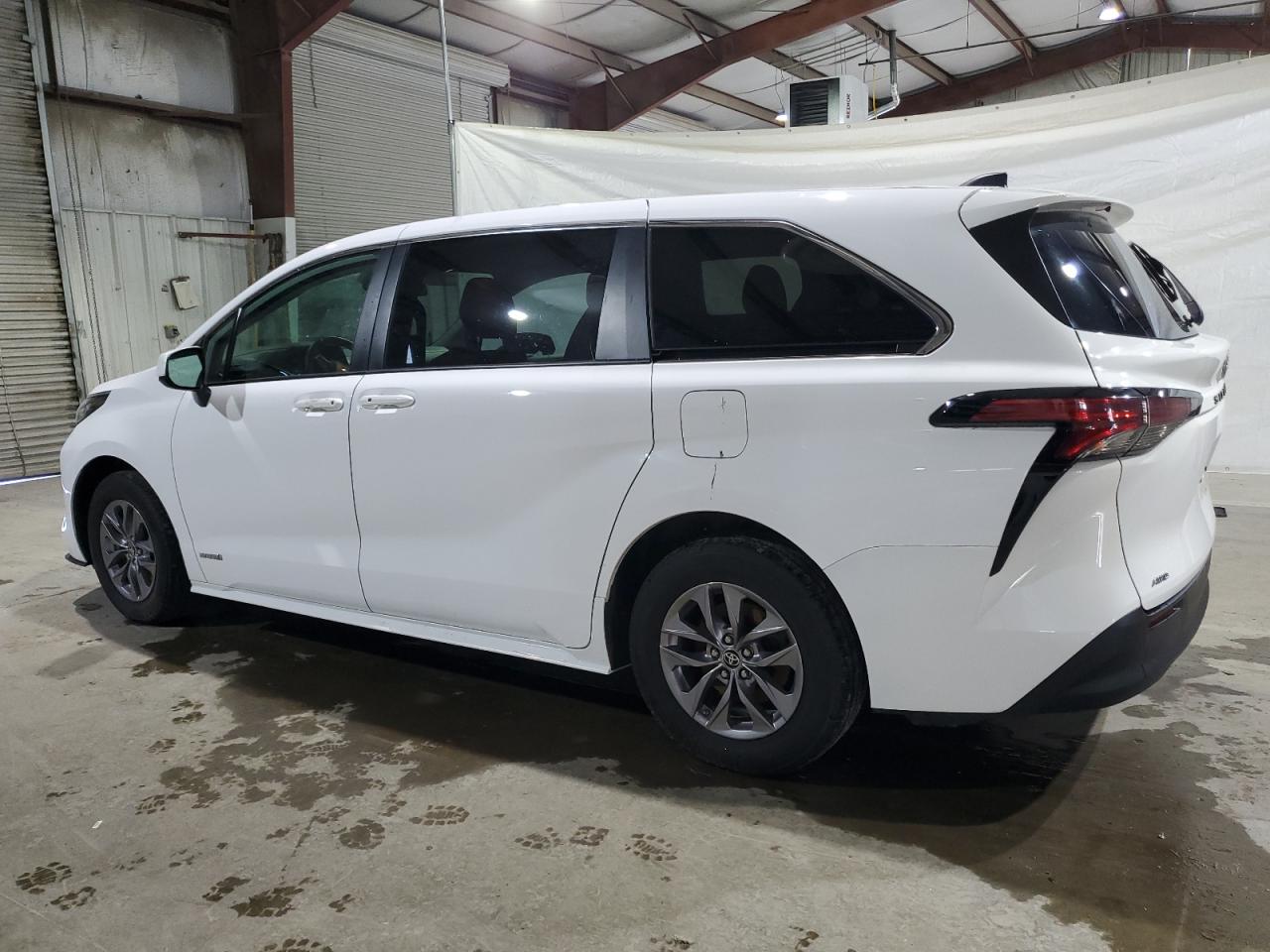 5TDKSKFC1MS020177 2021 Toyota Sienna Le