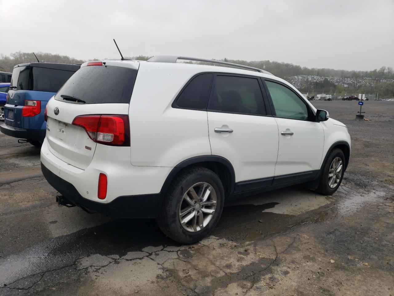 2015 Kia Sorento Lx vin: 5XYKT4A74FG554874