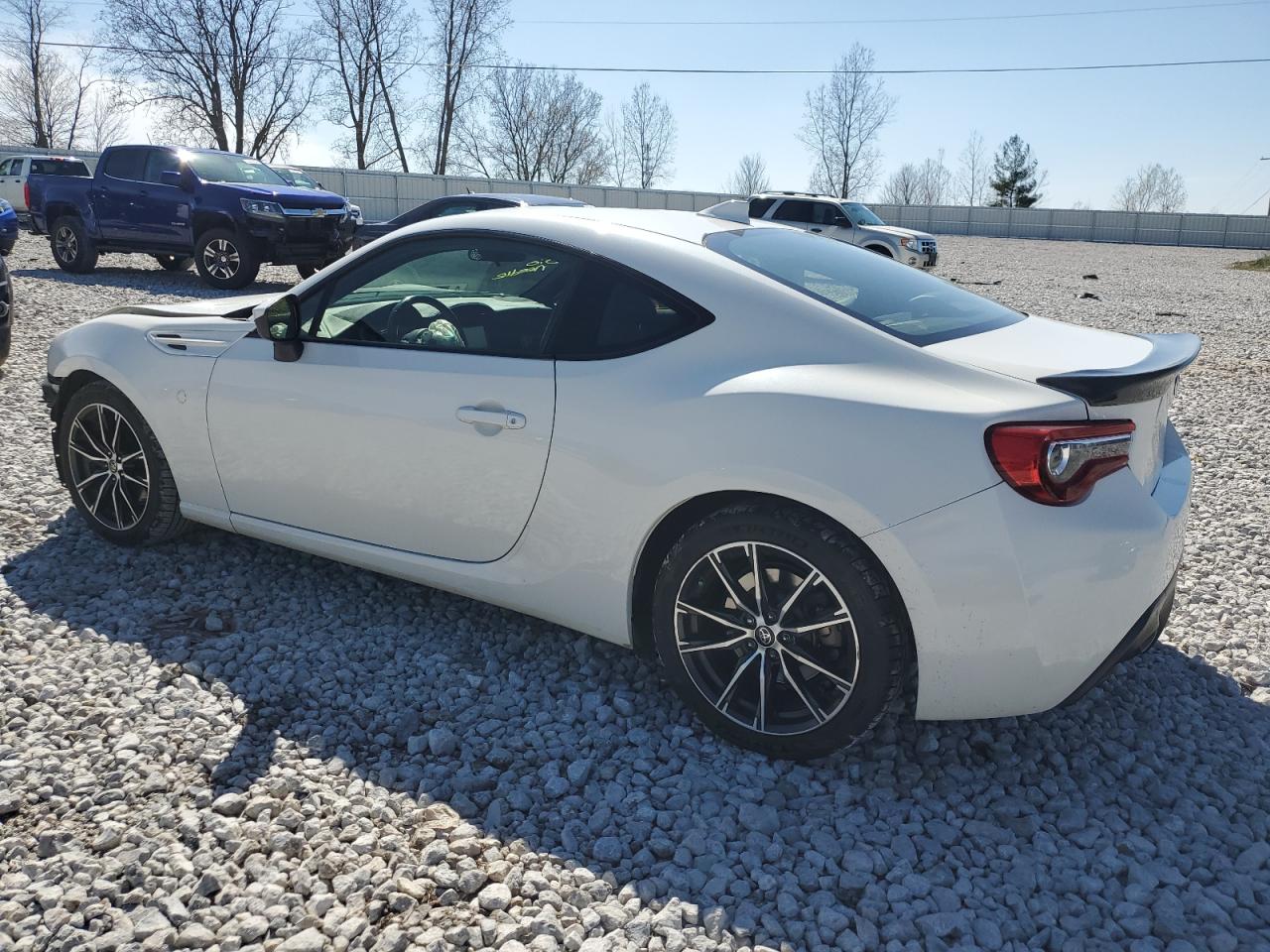 2017 Toyota 86 Base vin: JF1ZNAA12H9710407