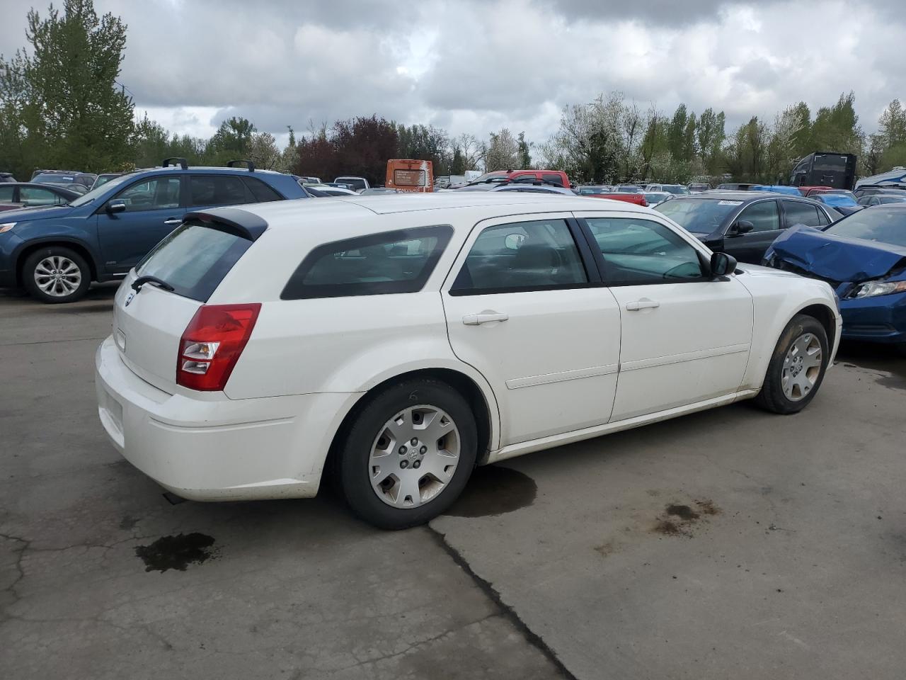 Lot #2986998925 2006 DODGE MAGNUM SE