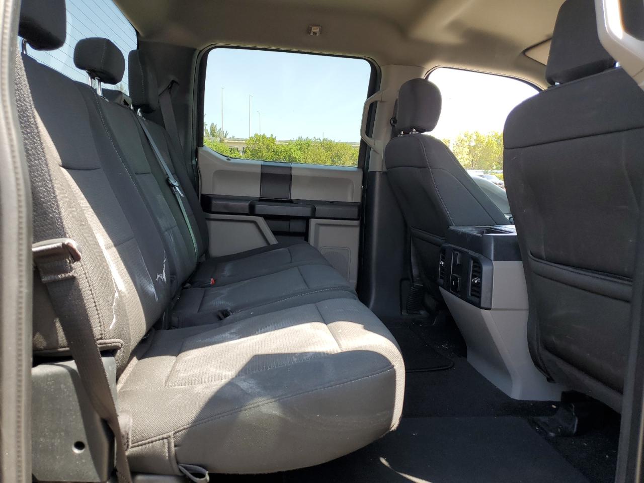 VIN: 1FTEW1CP1KKF22890 2019 FORD F-150