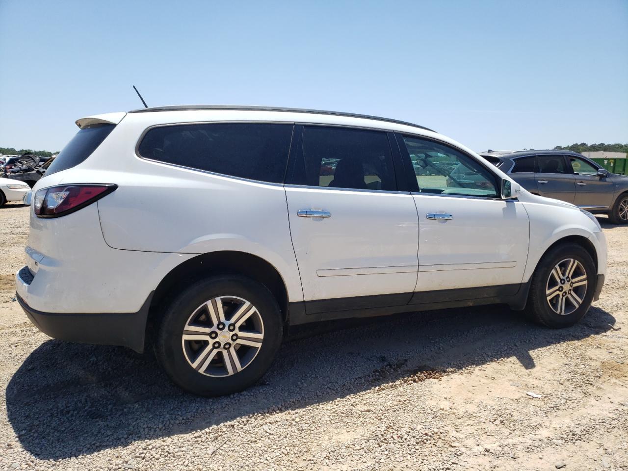 1GNKRGKD4HJ343947 2017 Chevrolet Traverse Lt