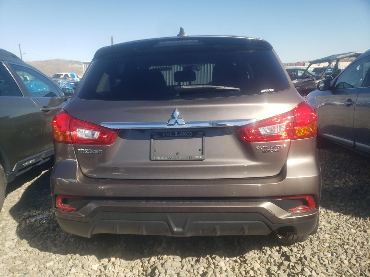 2018 Mitsubishi Outlander Sport Es vin: JA4AR3AU6JU020478