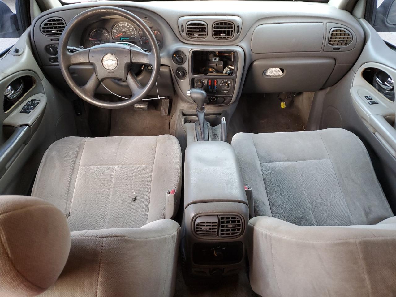 1GNDT13S652353793 2005 Chevrolet Trailblazer Ls