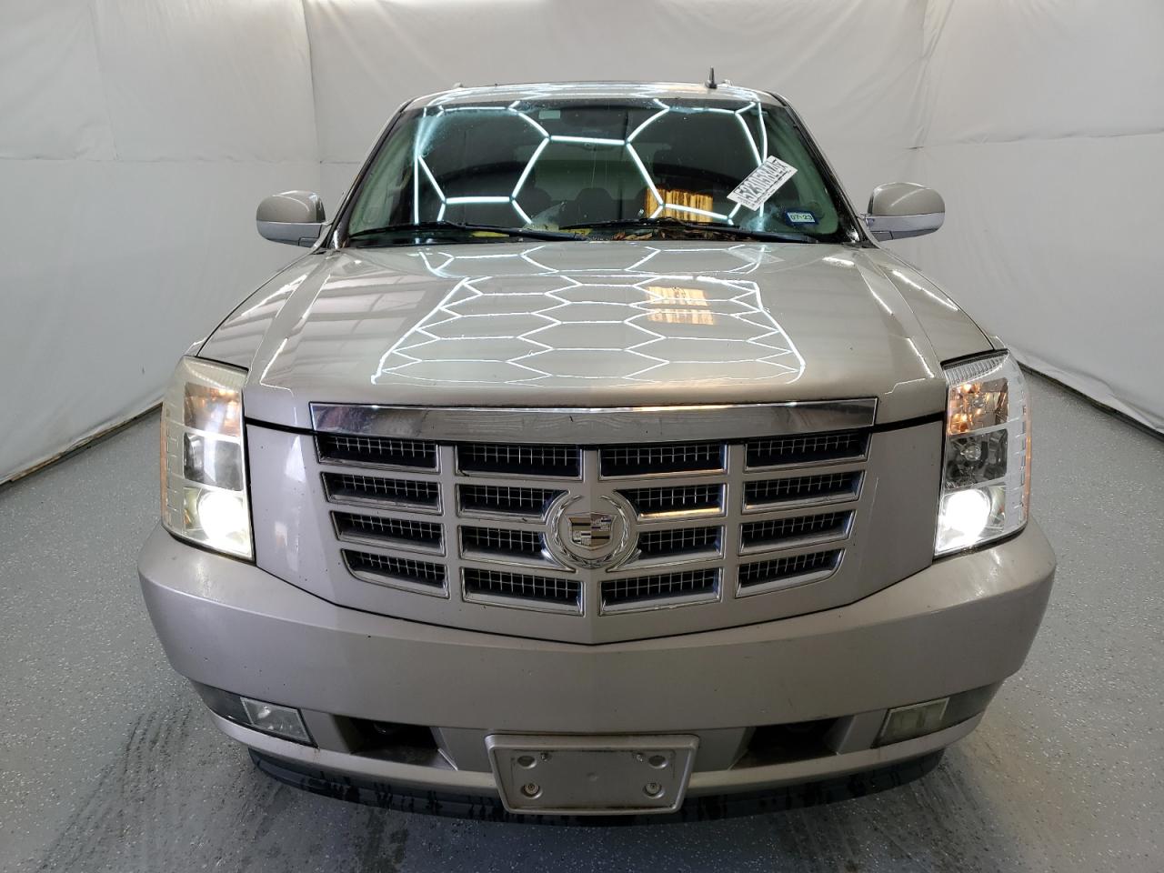 1GYEC63878R231996 2008 Cadillac Escalade Luxury