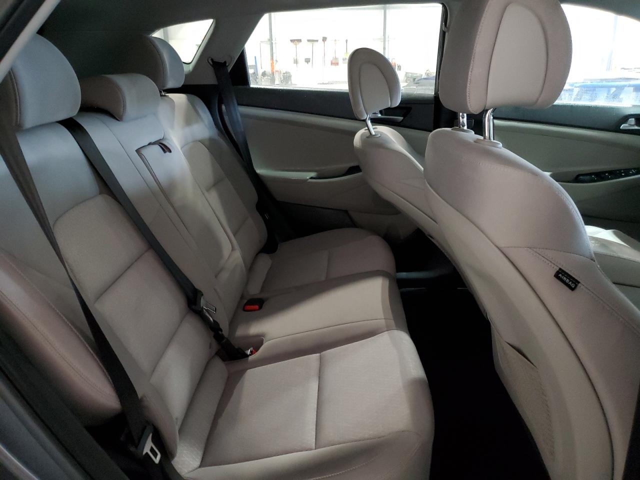 KM8J3CA2XGU111957 2016 Hyundai Tucson Limited