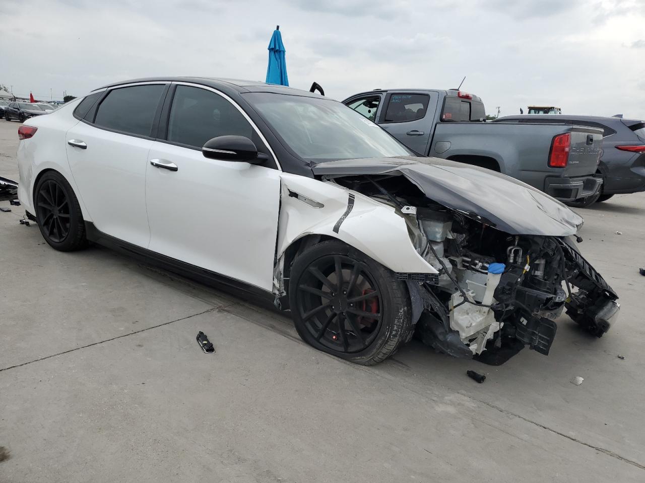 5XXGW4L27GG043776 2016 Kia Optima Sx