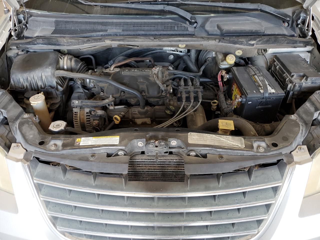 2A4RR4DE3AR161924 2010 Chrysler Town & Country Lx