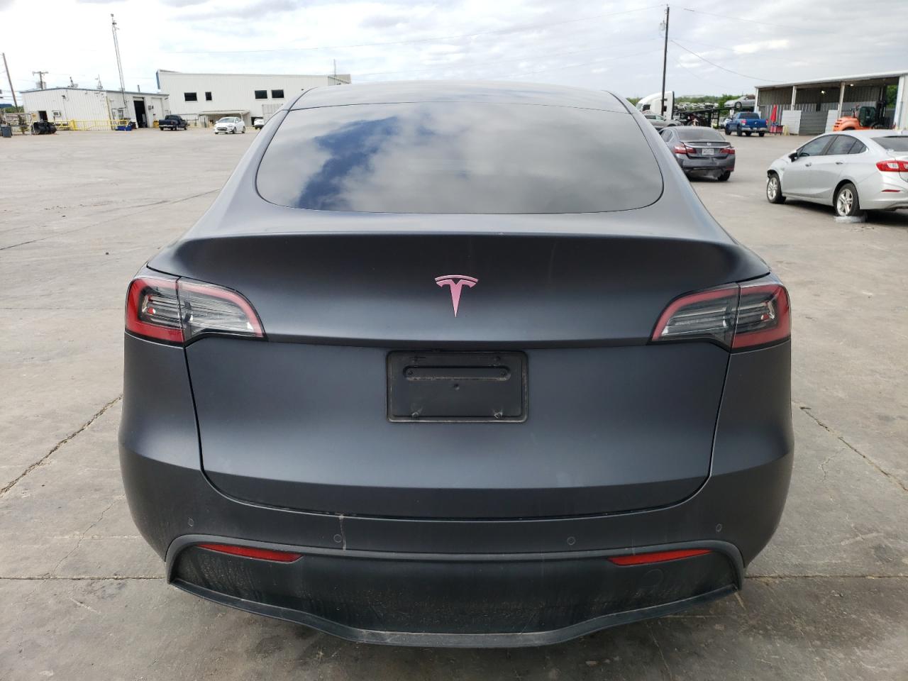 7SAYGAEE2NF534444 2022 Tesla Model Y