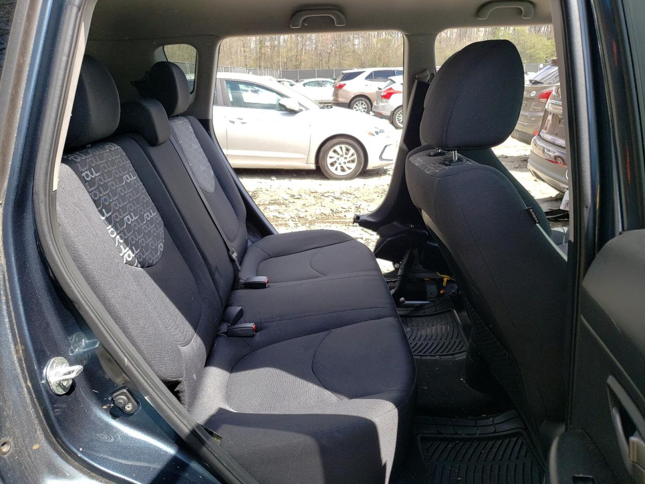 KNDJT2A21B7315407 2011 Kia Soul +