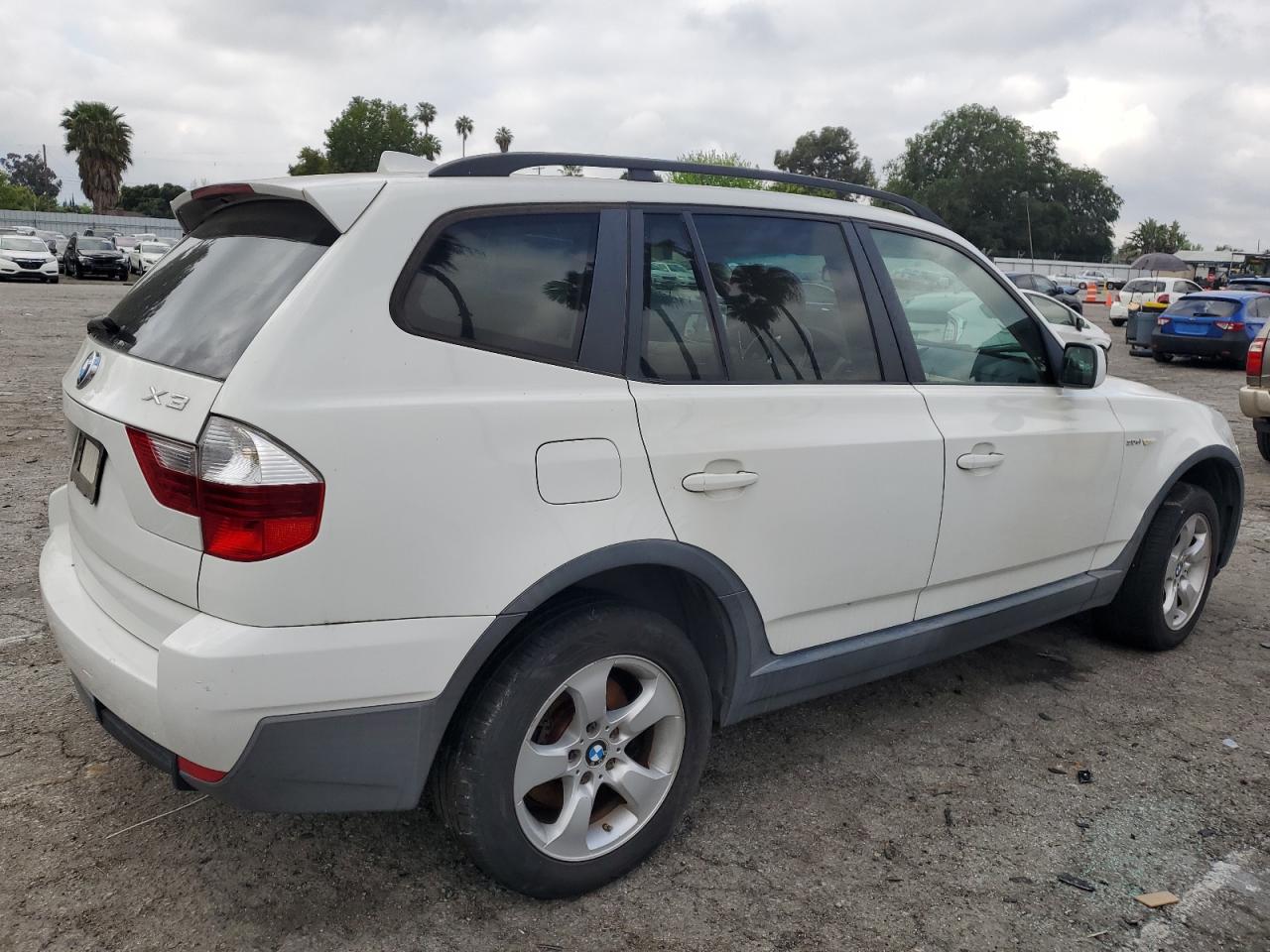 WBXPC93417WF07012 2007 BMW X3 3.0Si