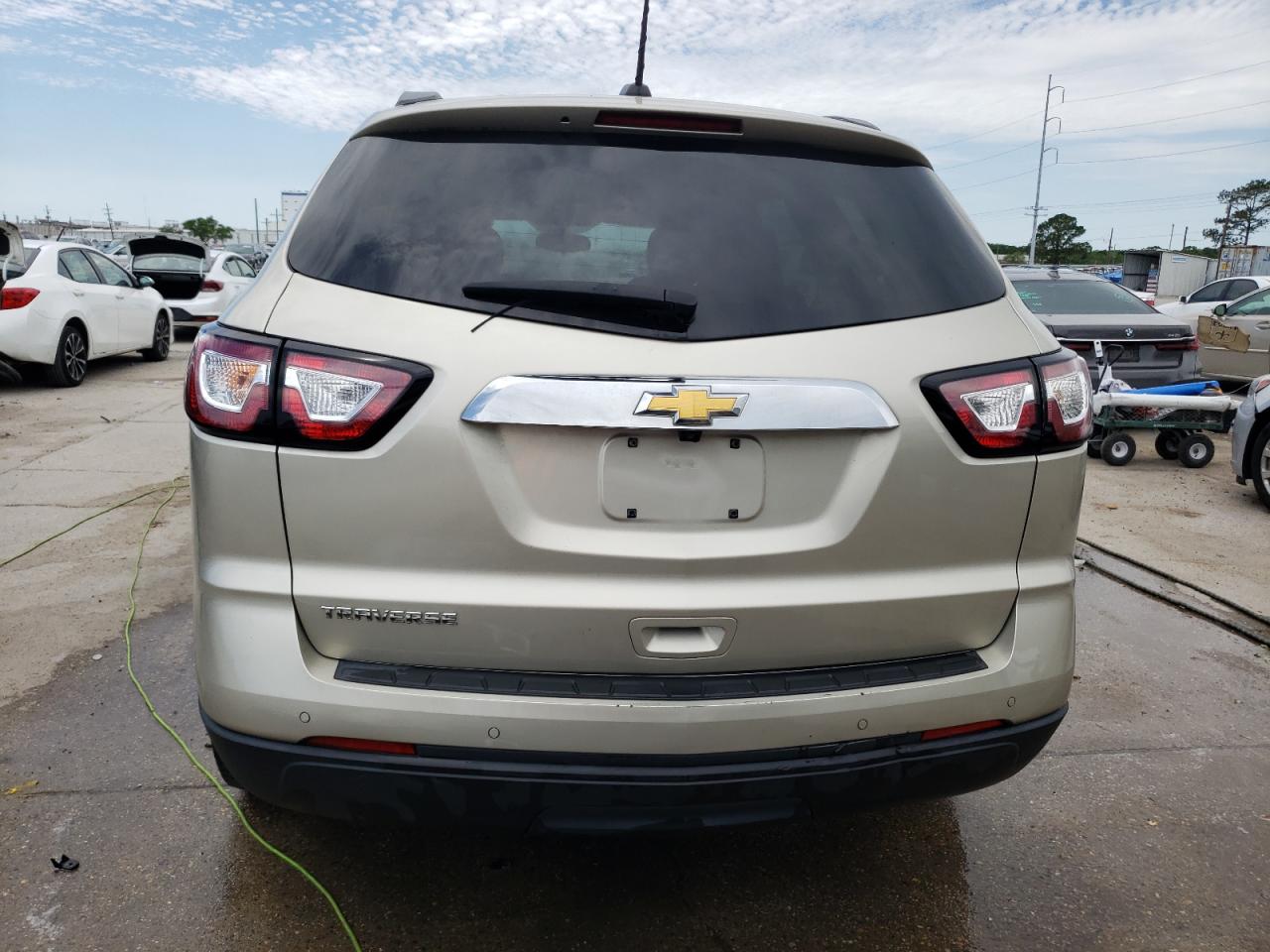 2017 Chevrolet Traverse Lt vin: 1GNKRGKD5HJ148312