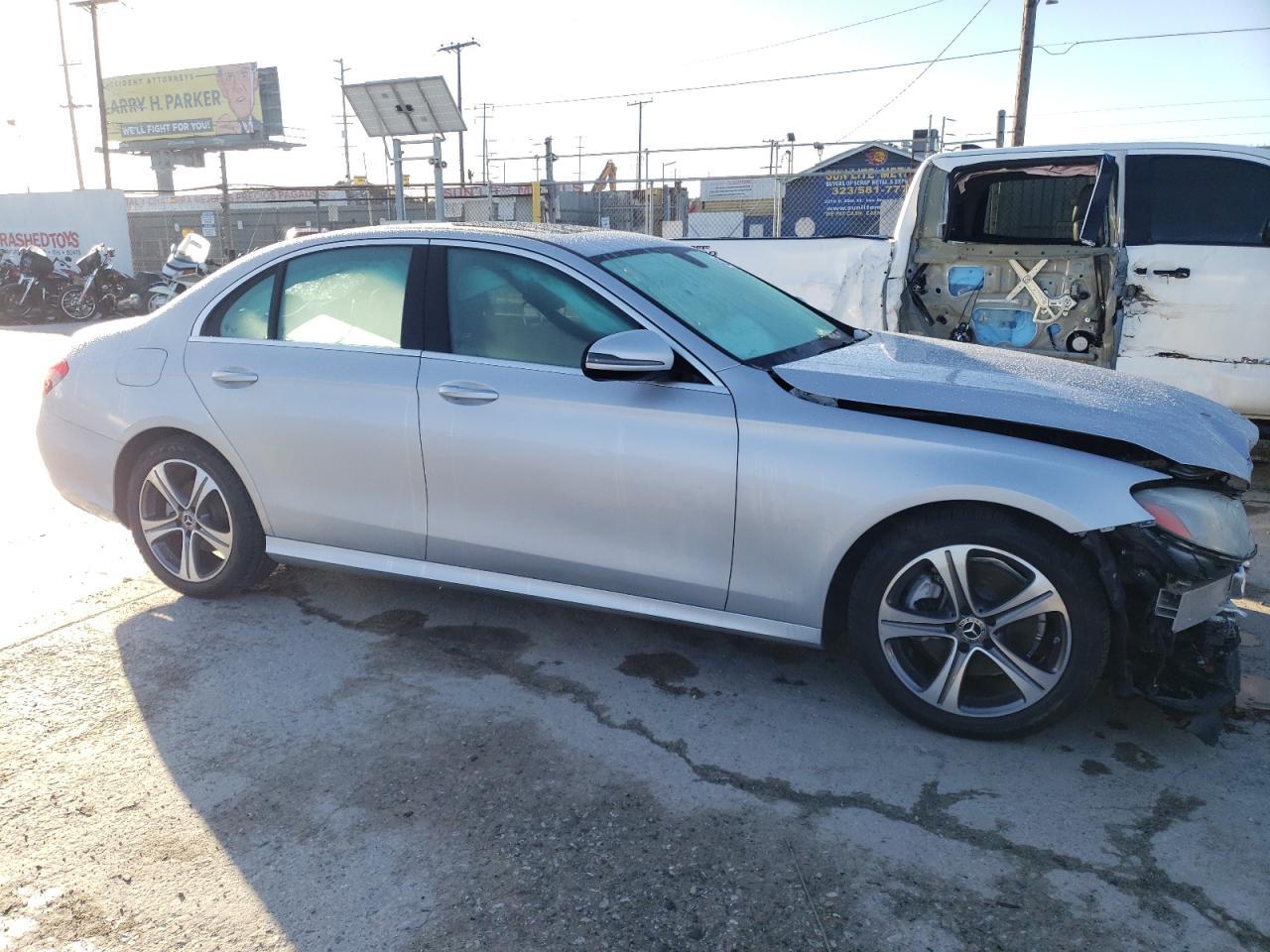 WDDZF4JB9KA633659 2019 Mercedes-Benz E 300
