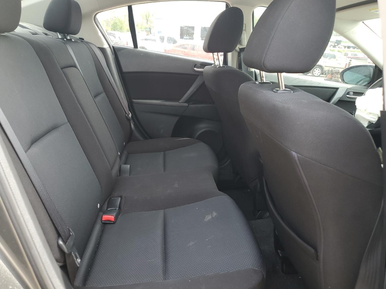 JM1BL1VFXB1388628 2011 Mazda 3 I