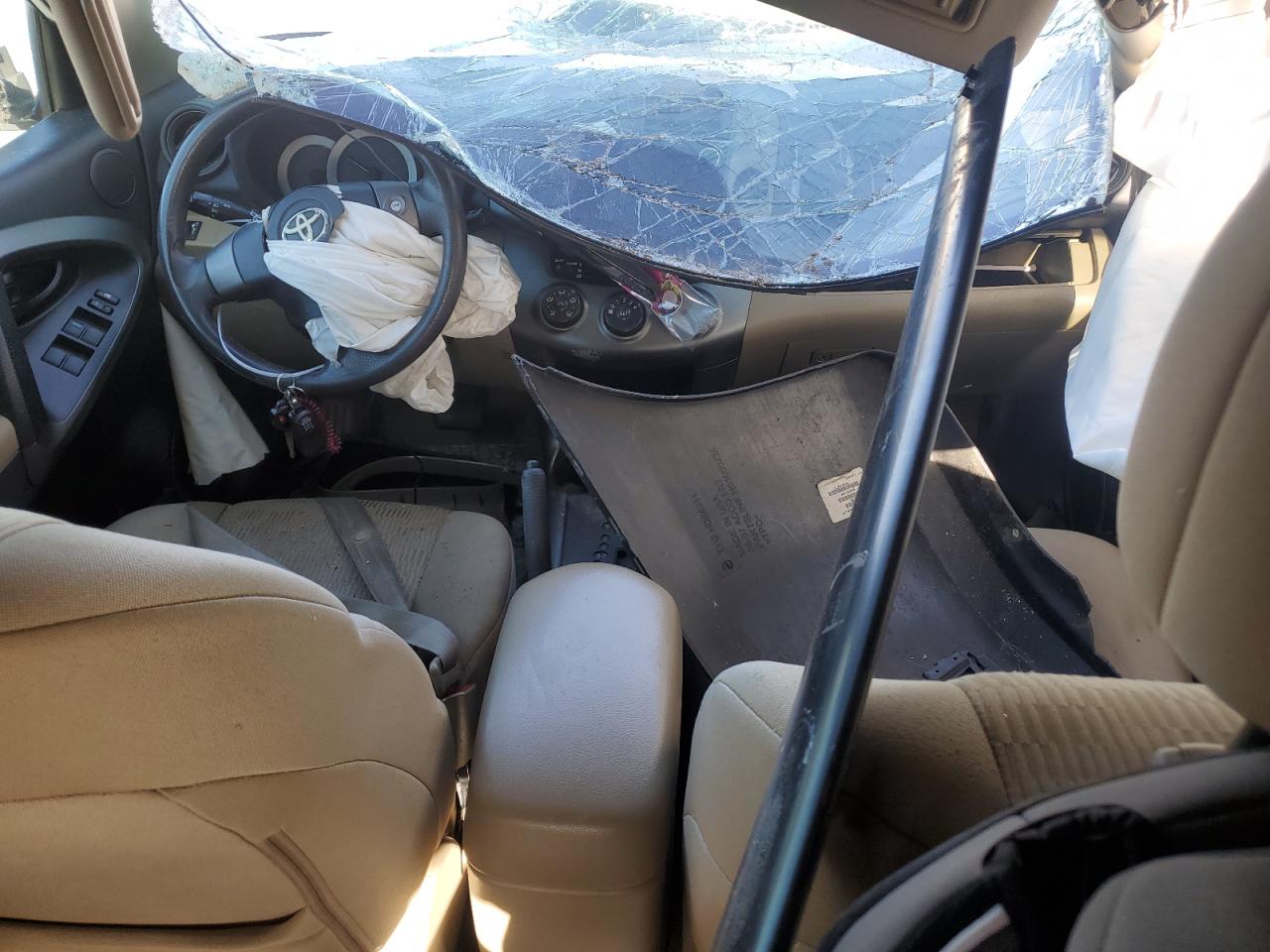 2T3BF4DV6BW176375 2011 Toyota Rav4