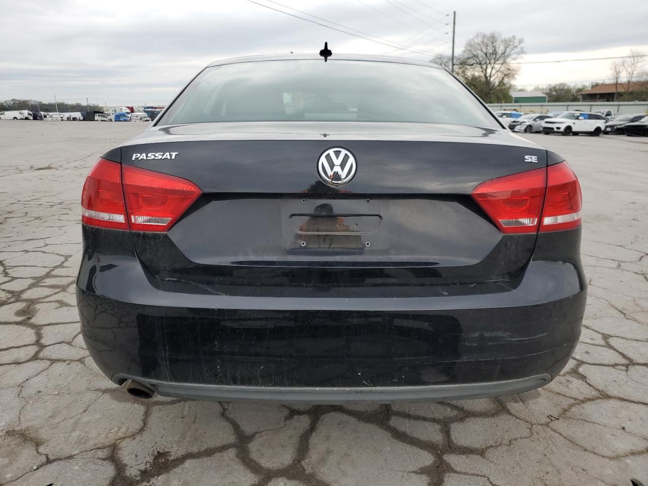 2013 Volkswagen Passat Se vin: 1VWBP7A34DC107110