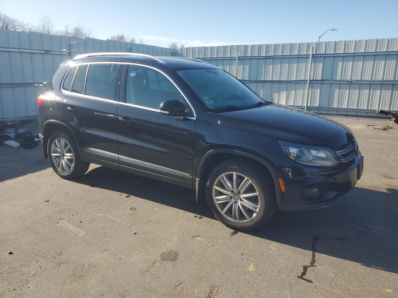 WVGBV7AX9GW516603 2016 Volkswagen Tiguan S