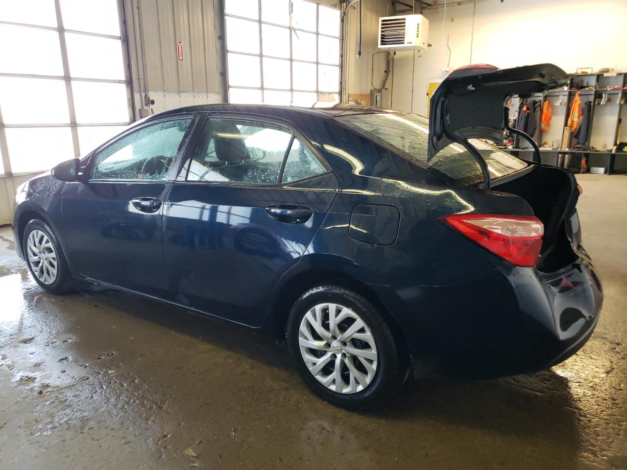 2019 Toyota Corolla L vin: 2T1BURHE9KC192352