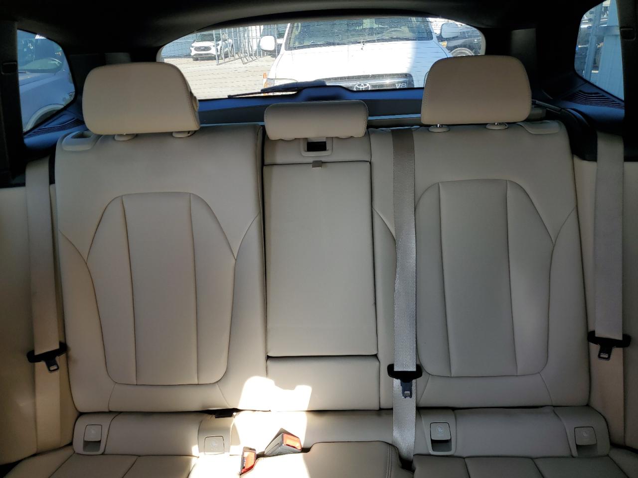 5UXTR7C59KLF35950 2019 BMW X3 Sdrive30I