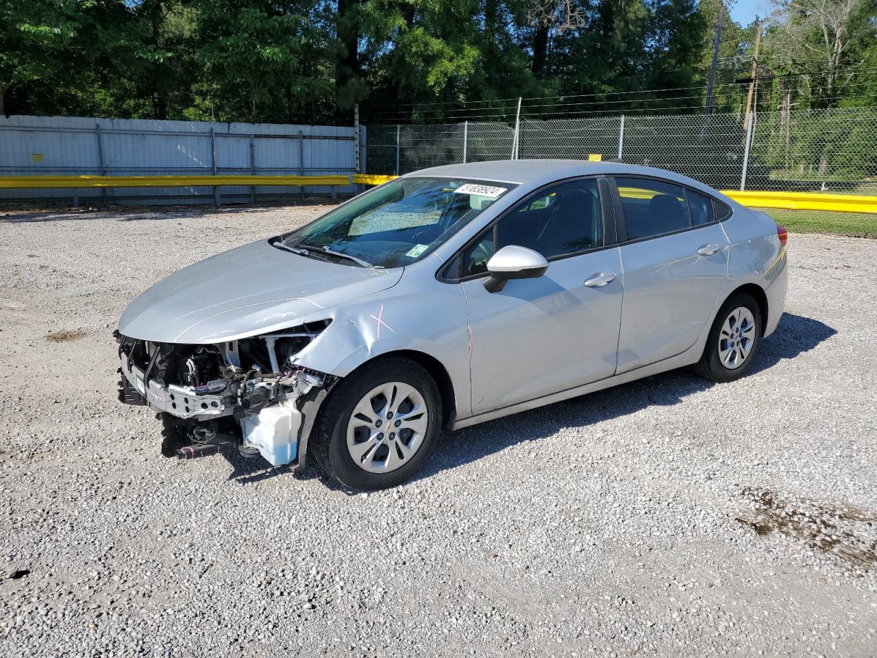 2019 Chevrolet Cruze vin: 1G1BJ5SM2K7104561