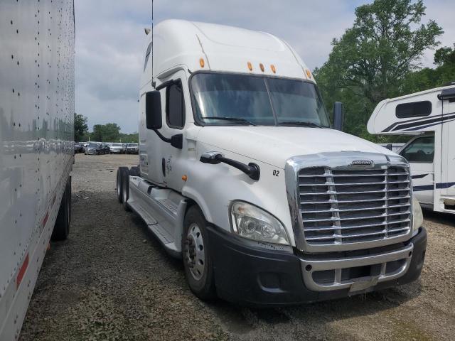 Lot #2505816392 2009 FREIGHTLINER CASCADIA 1 salvage car