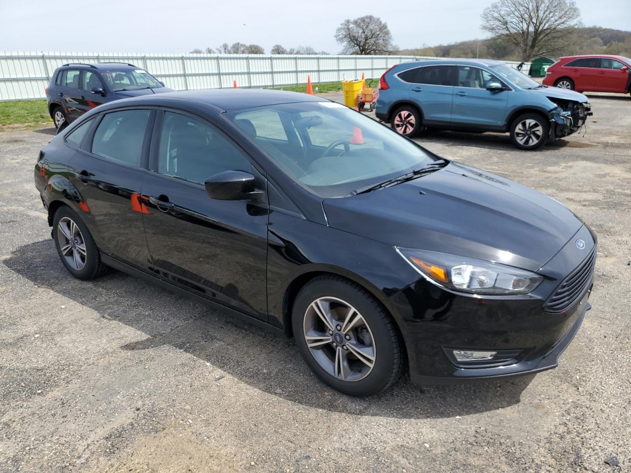 1FADP3FE7JL257437 2018 Ford Focus Se