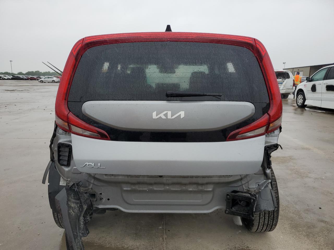 KNDJ23AU5N7810997 2022 Kia Soul Lx