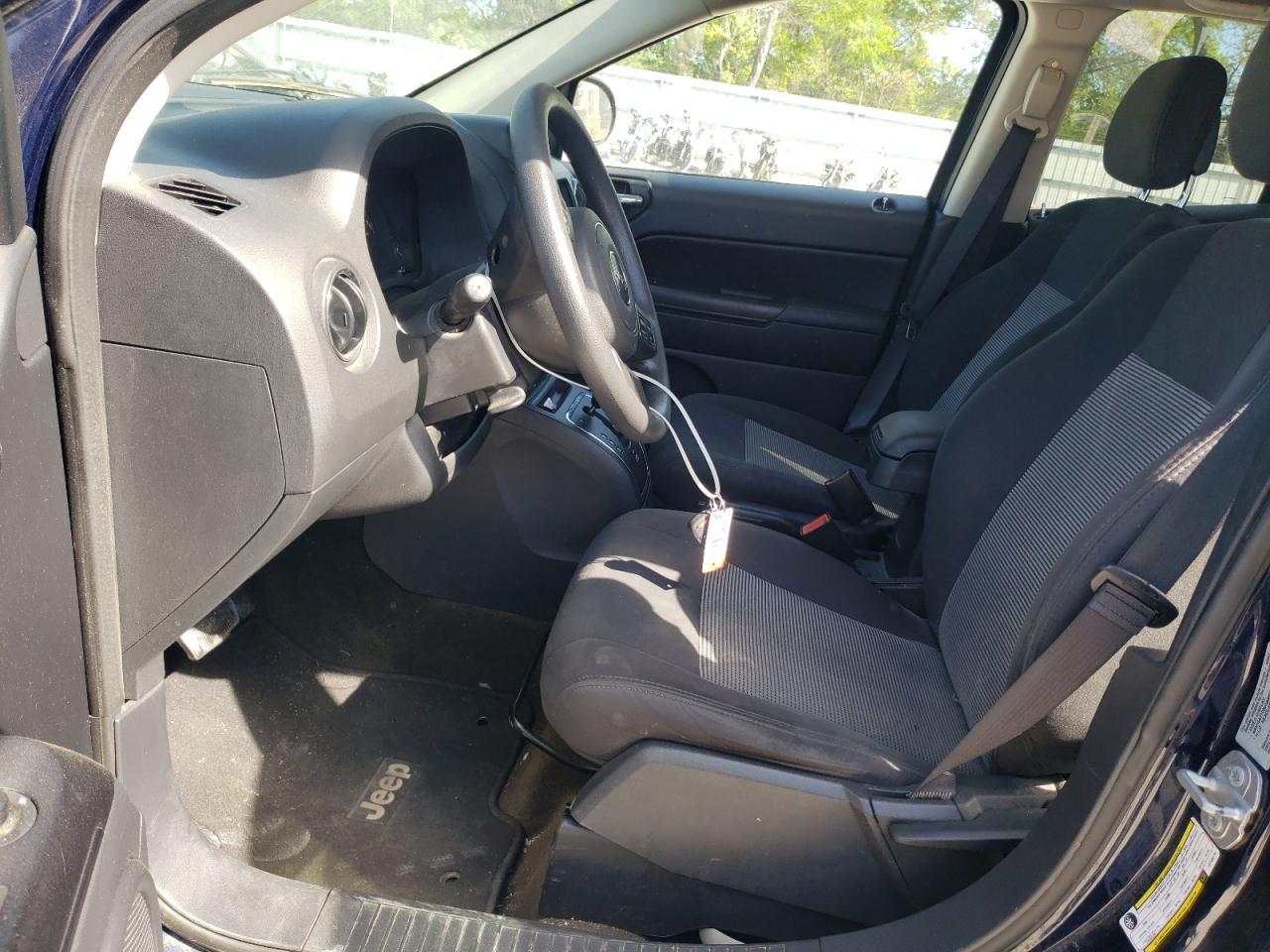 1C4NJDBBXHD106114 2017 Jeep Compass Sport