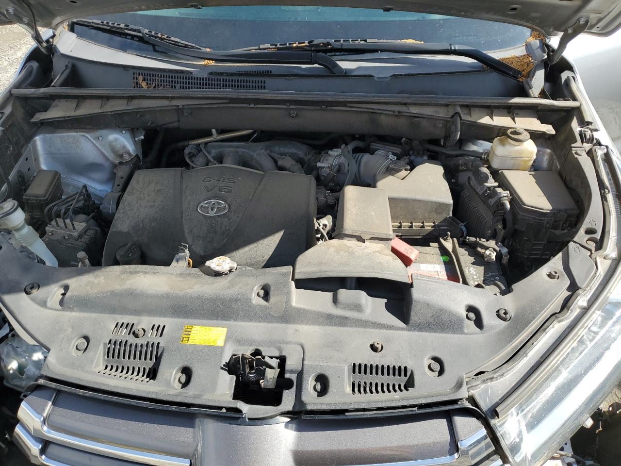 5TDYZRFH1JS285669 2018 Toyota Highlander Limited