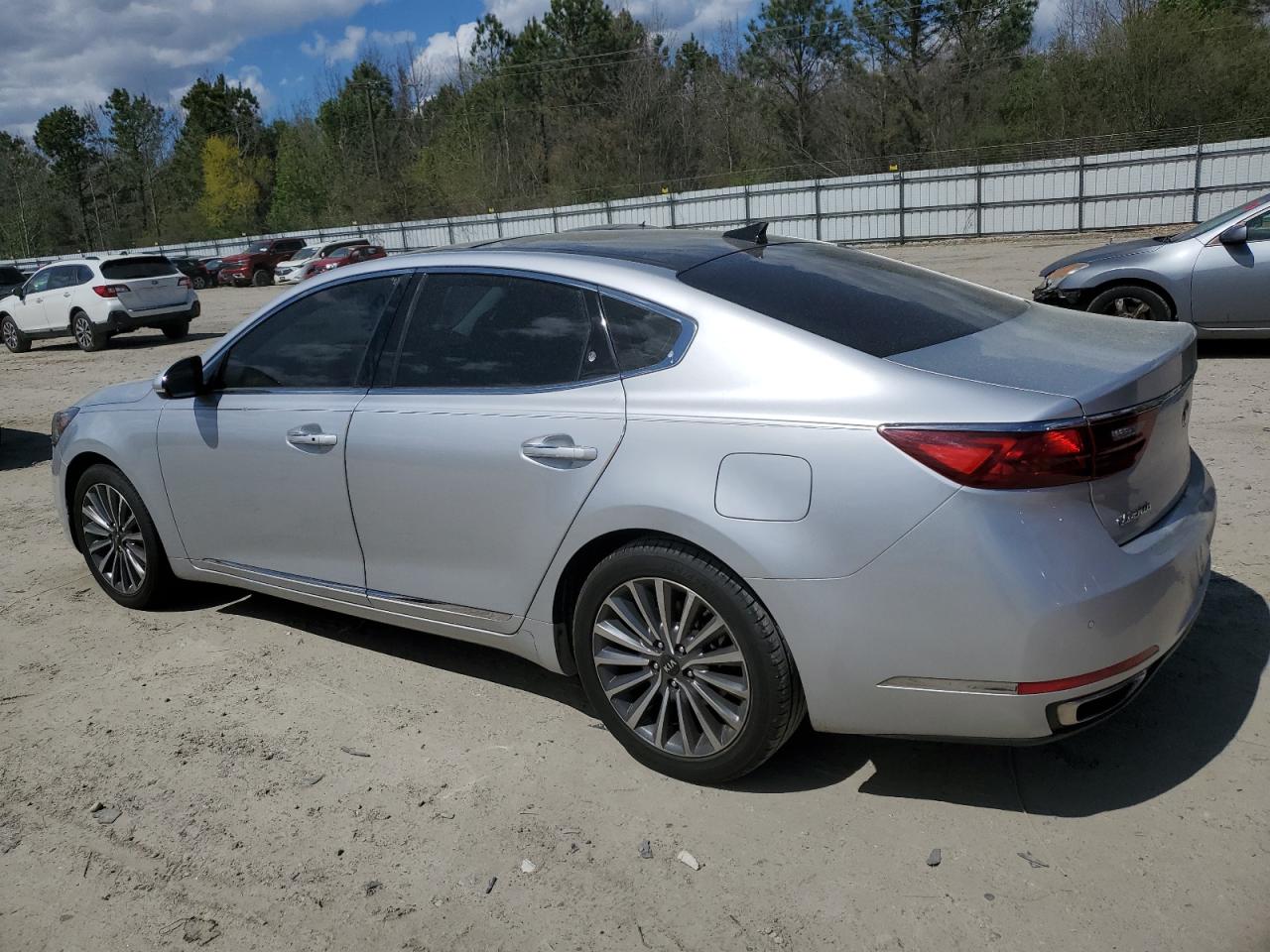 KNALC4J14H5062628 2017 Kia Cadenza Premium