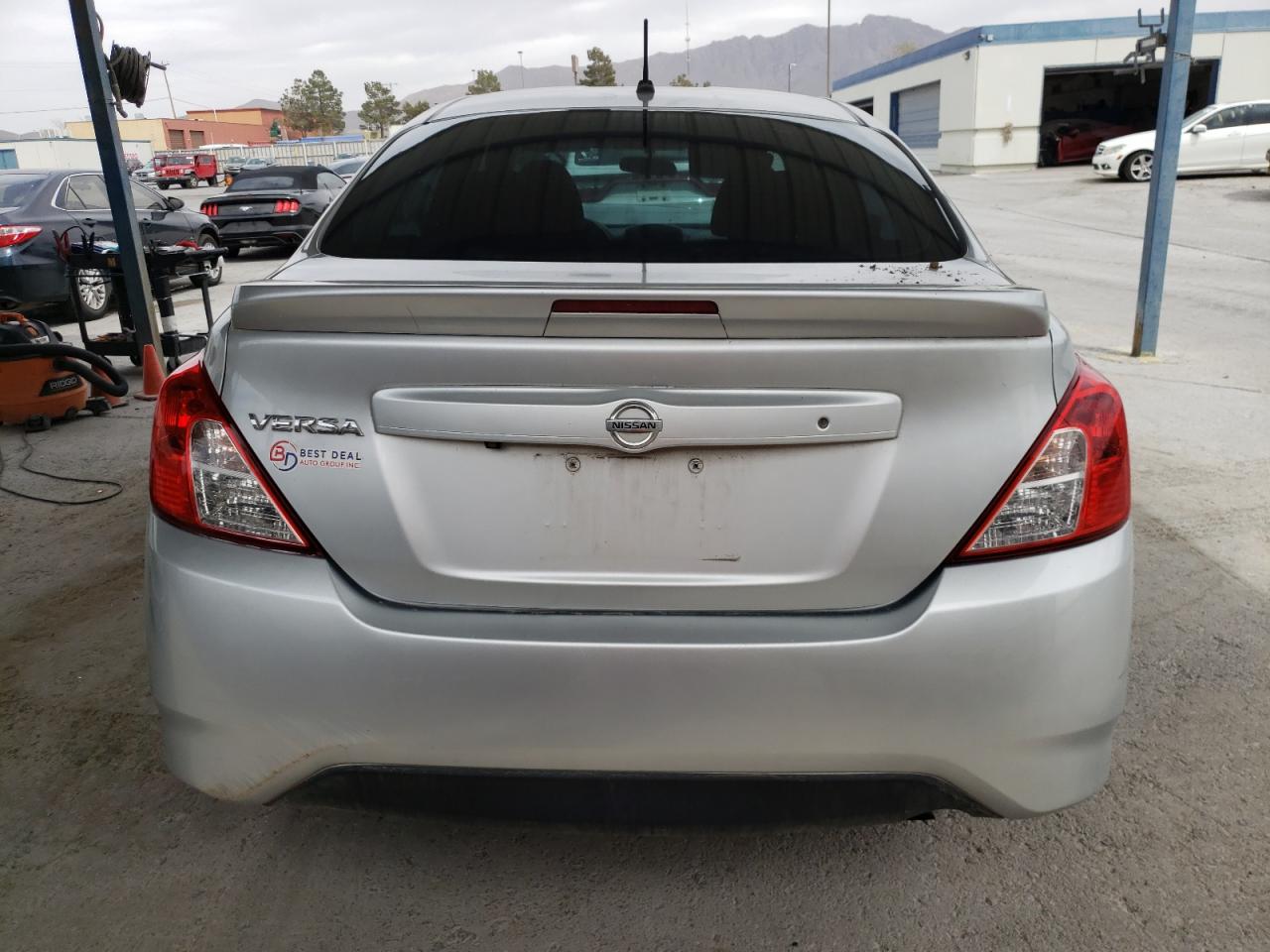 3N1CN7AP1KL822124 2019 Nissan Versa S