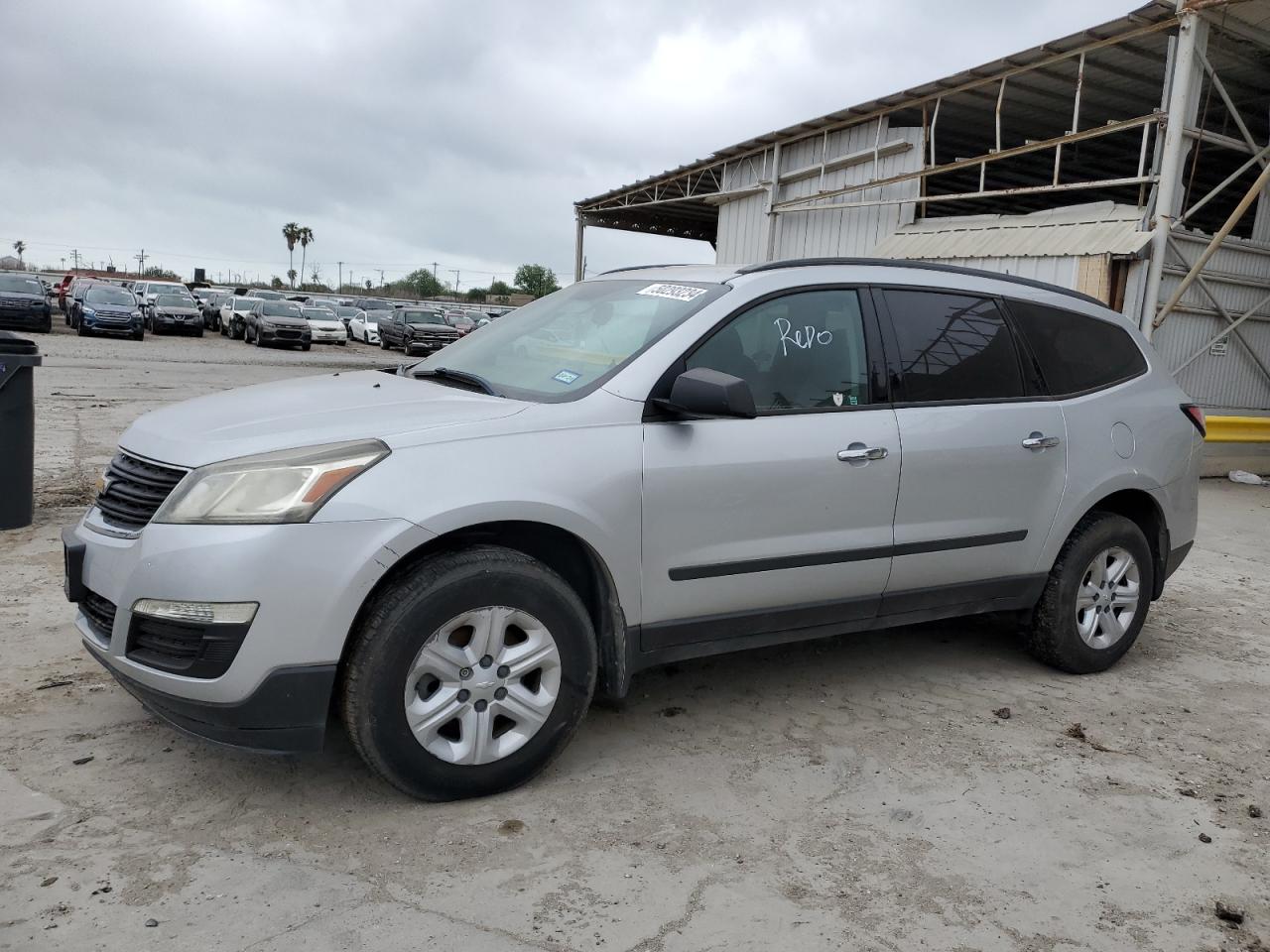 2017 Chevrolet Traverse Ls vin: 1GNKRFED1HJ254794