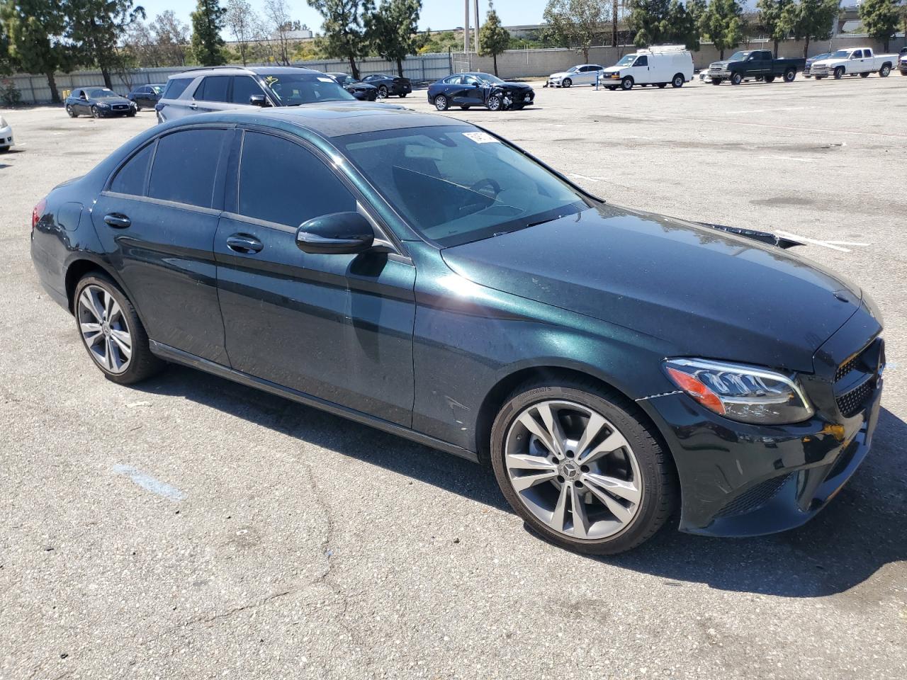 55SWF8DB6KU310675 2019 Mercedes-Benz C 300