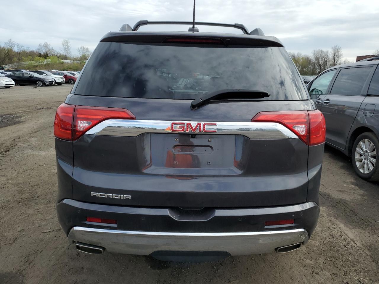 1GKKNXLS0HZ290882 2017 GMC Acadia Denali