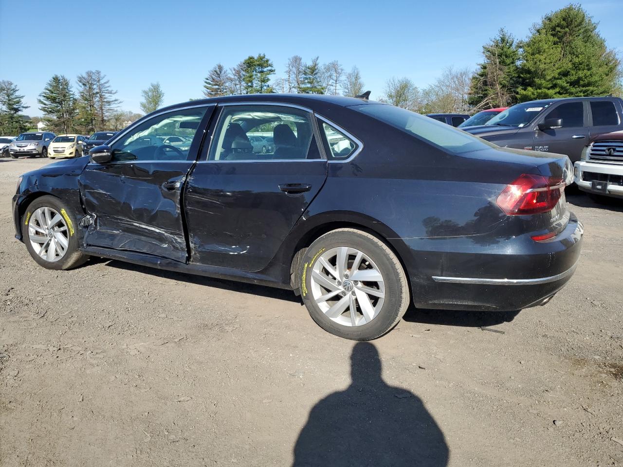 1VWBA7A31JC019452 2018 Volkswagen Passat Se