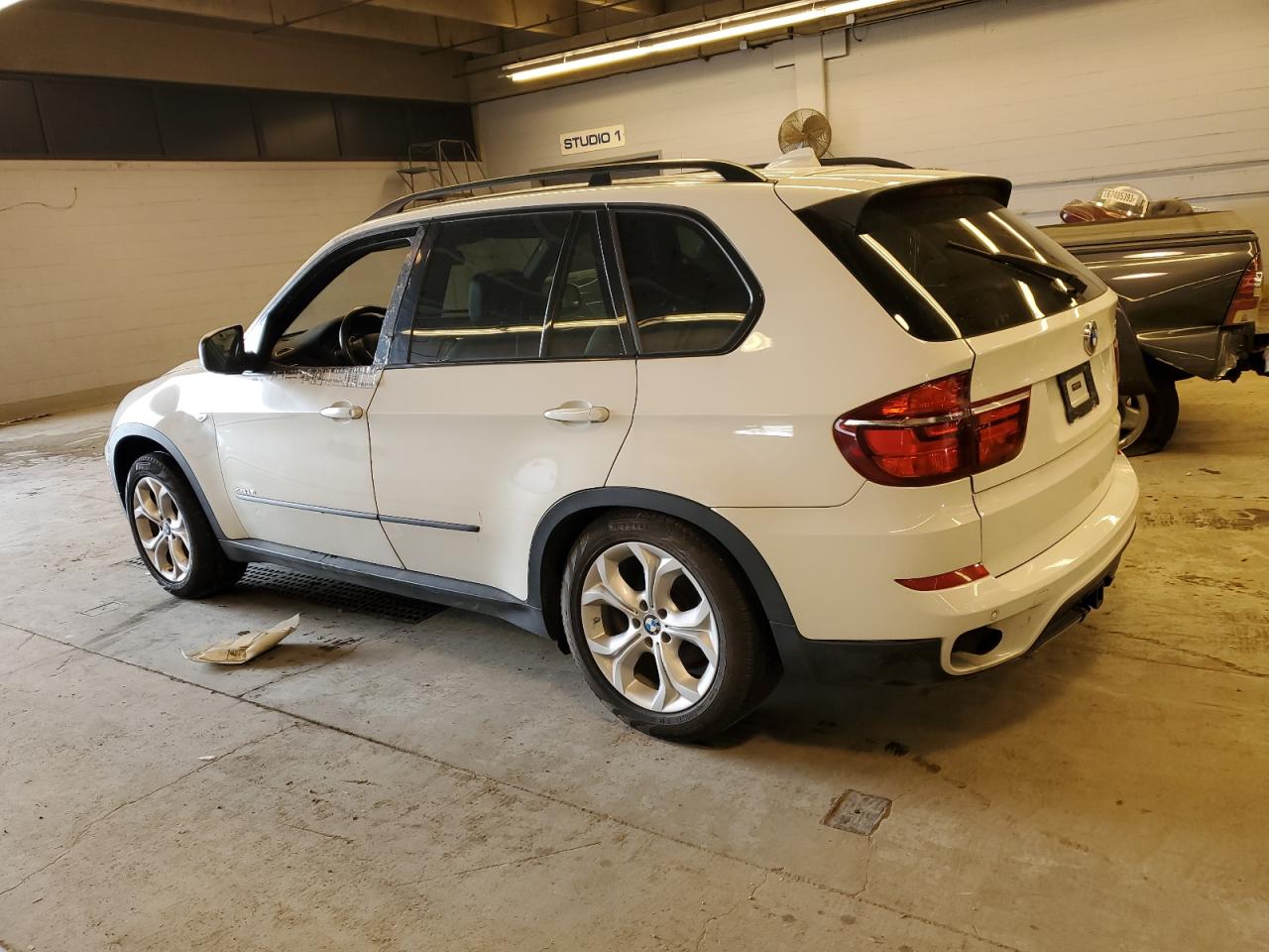 2013 BMW X5 xDrive35I vin: 5UXZV4C57DL993877