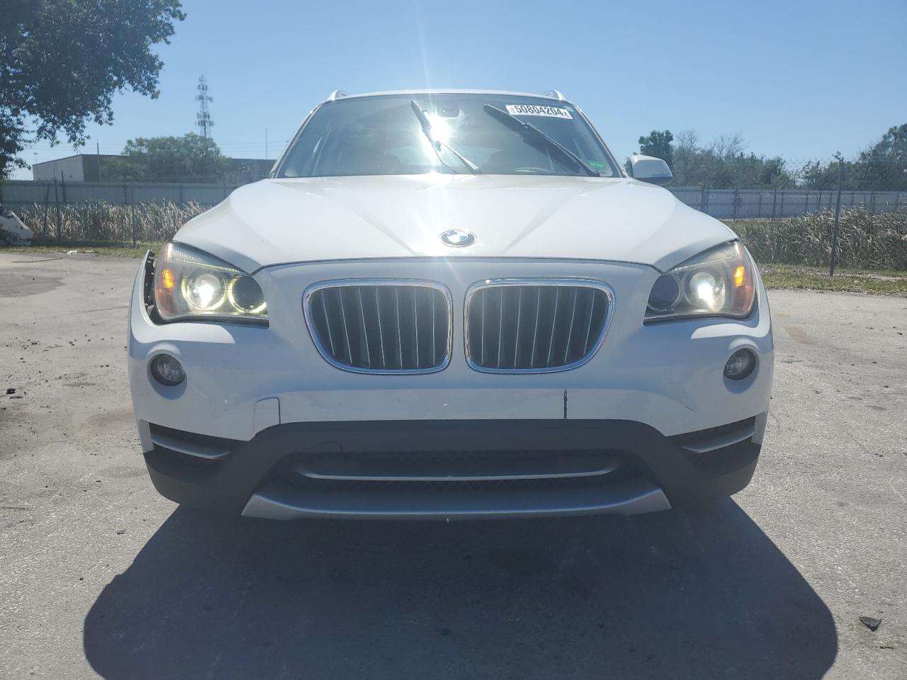 2014 BMW X1 Sdrive28I vin: WBAVM1C52EVW49183