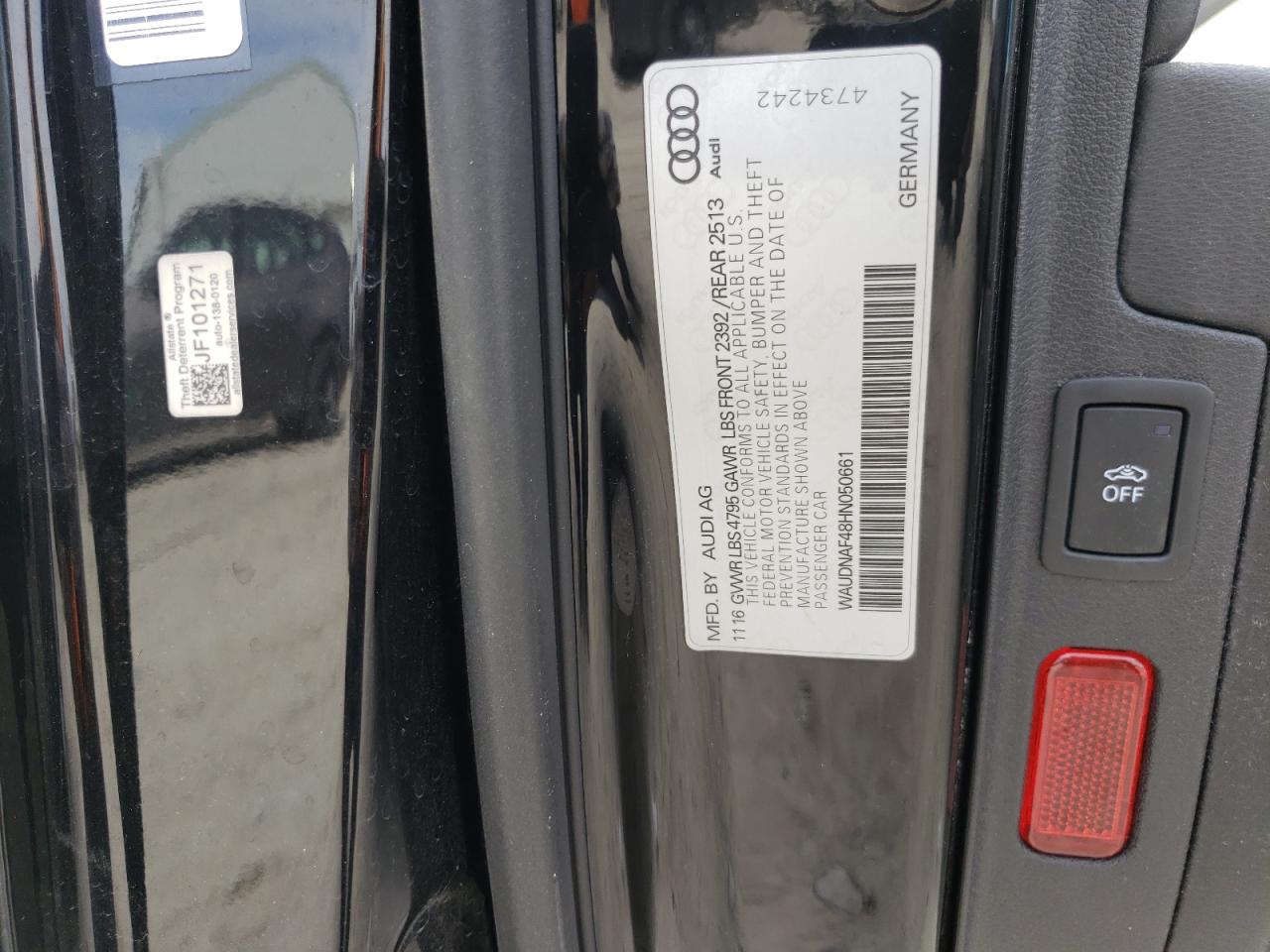 WAUDNAF48HN050661 2017 Audi A4 Premium