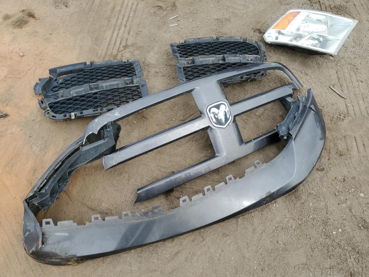 1C6RR7GT9ES362918 2014 Ram 1500 Slt