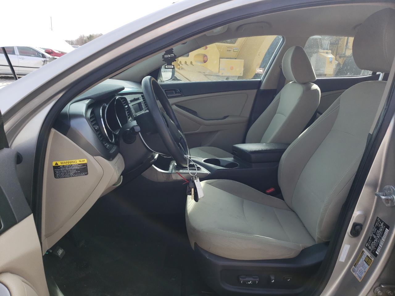 5XXGM4A70CG070686 2012 Kia Optima Lx