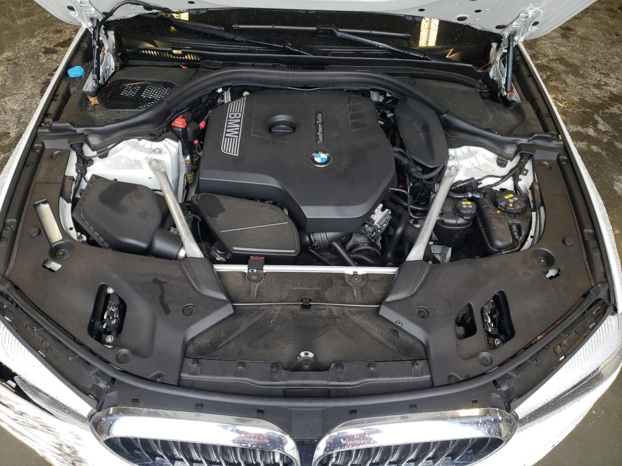 WBAJA7C57KWW16857 2019 BMW 530 Xi