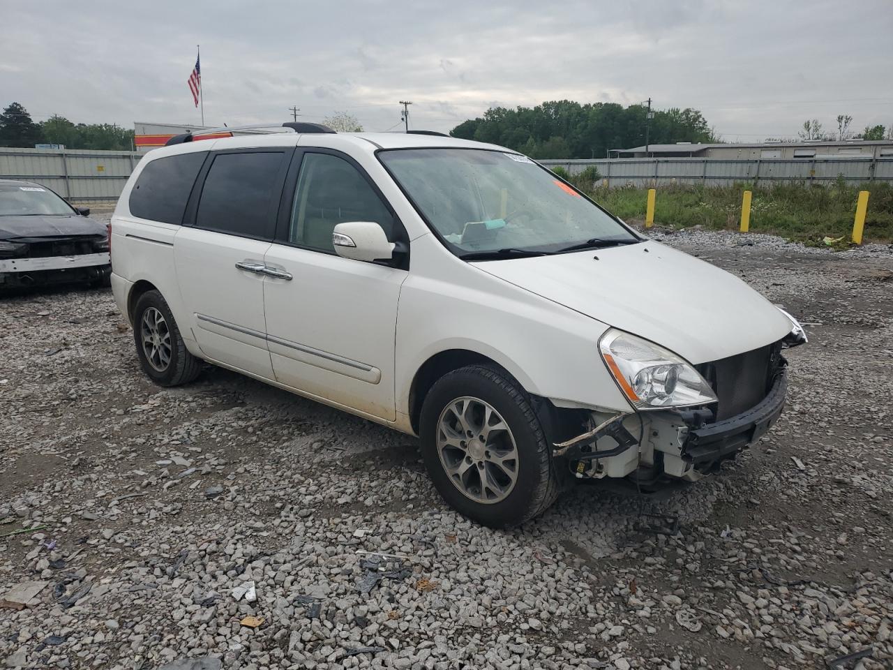 KNDMH4C77E6535891 2014 Kia Sedona Ex