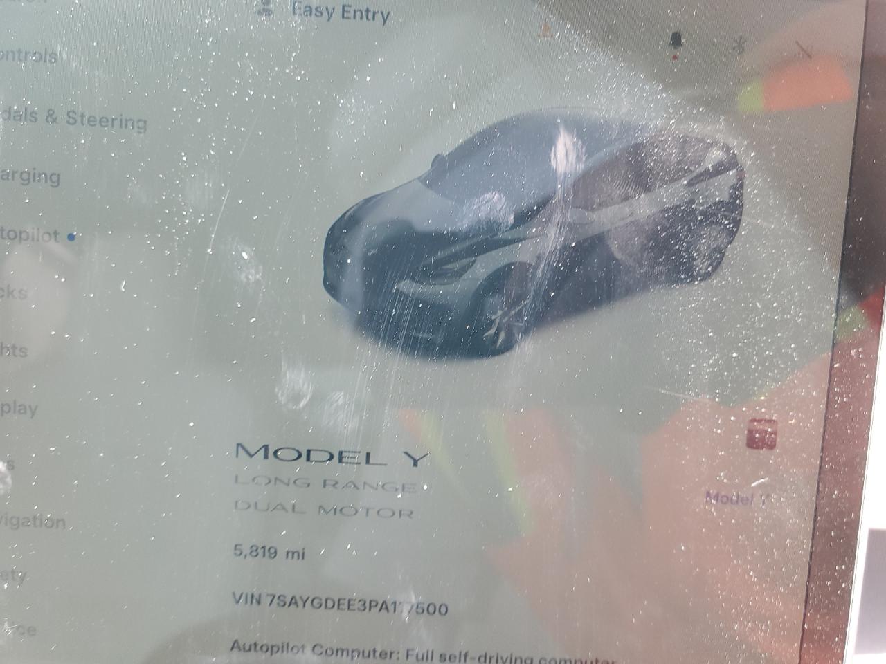 7SAYGDEE3PA117500 2023 Tesla Model Y