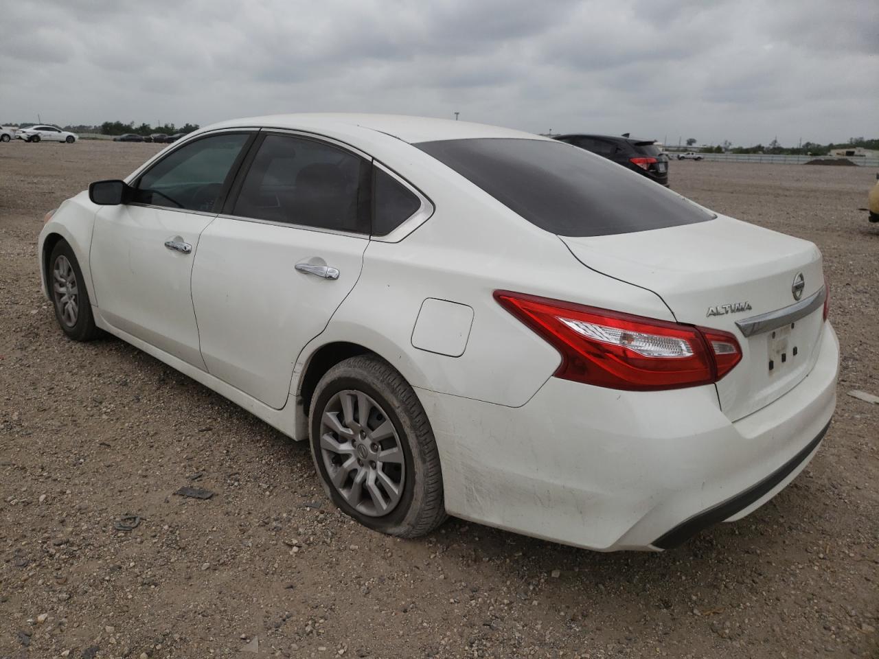 1N4AL3AP0GN334282 2016 Nissan Altima 2.5