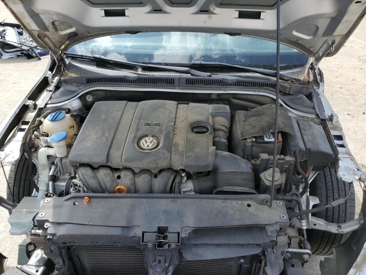 3VWDX7AJ2BM303694 2011 Volkswagen Jetta Se