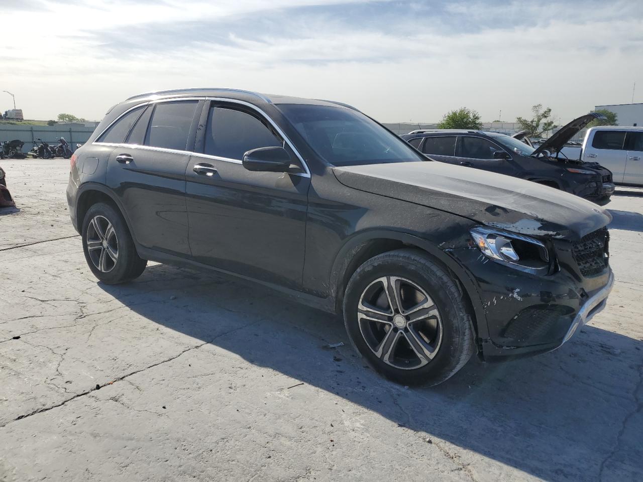 WDC0G4JB6HF190358 2017 Mercedes-Benz Glc 300