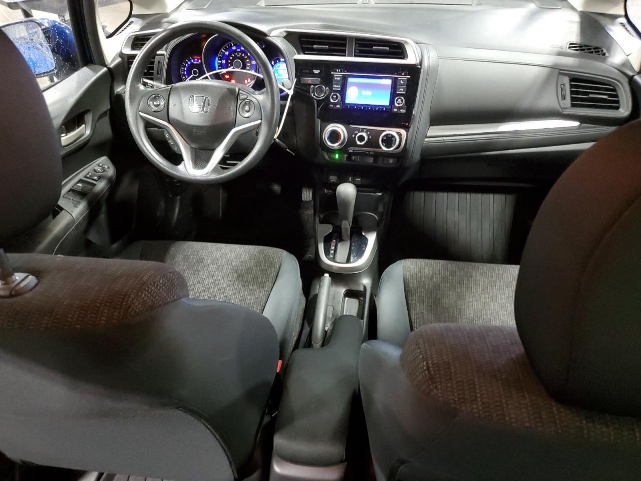 JHMGK5H54HS013922 2017 Honda Fit Lx