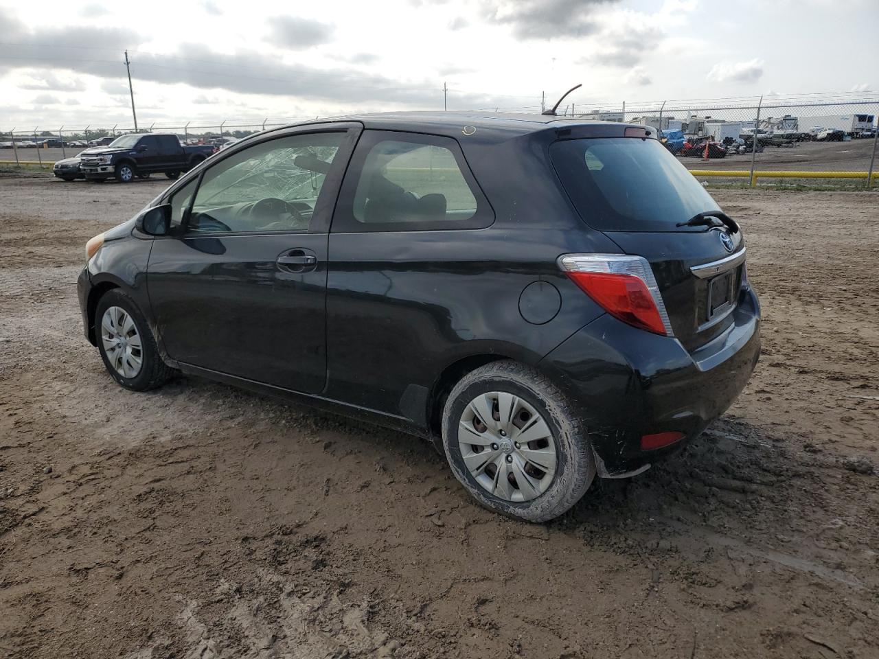 JTDJTUD34CD541332 2012 Toyota Yaris