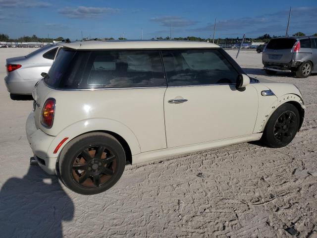 2010 Mini Cooper VIN: WMWMF3C56ATZ24450 Lot: 50861654