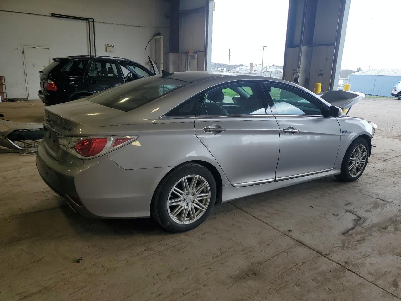 KMHEC4A42BA001049 2011 Hyundai Sonata Hybrid